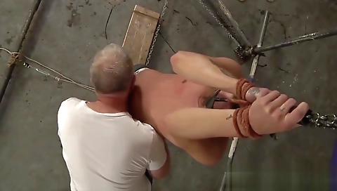 Married aosia andor fiends skills for her pussy