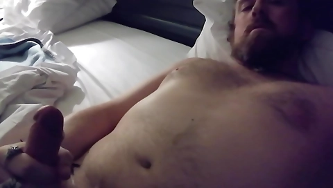 Shakew filthy girl's pussy to cum